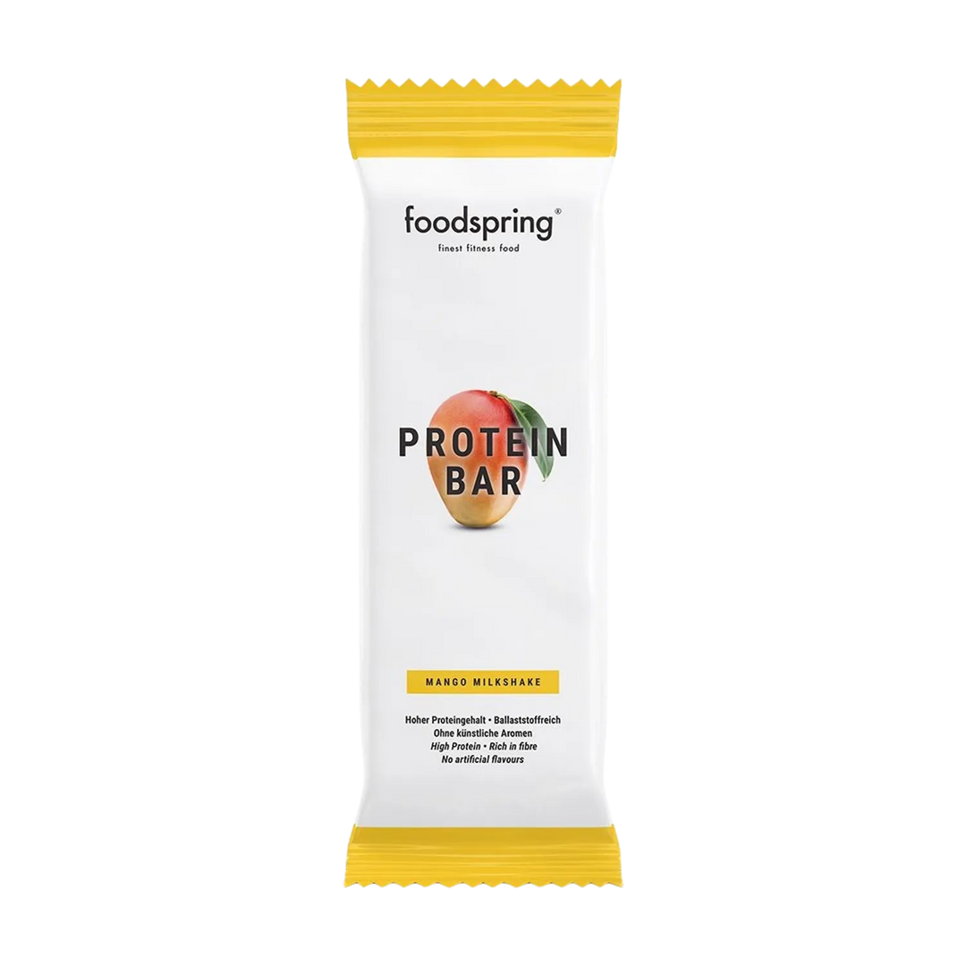 High-protein Foodspring Protein Bar weighing 60g, perfect for post-workout recovery