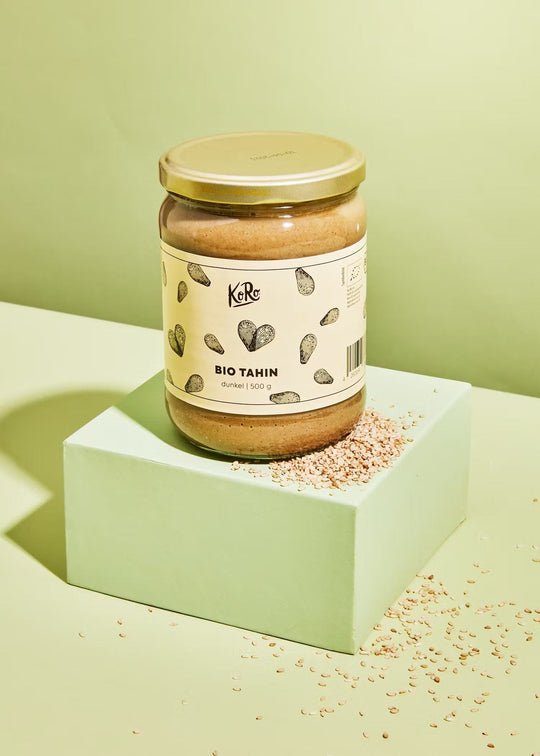 Organic KoRo Bio Tahini in 500g packaging, made from pure sesame seeds