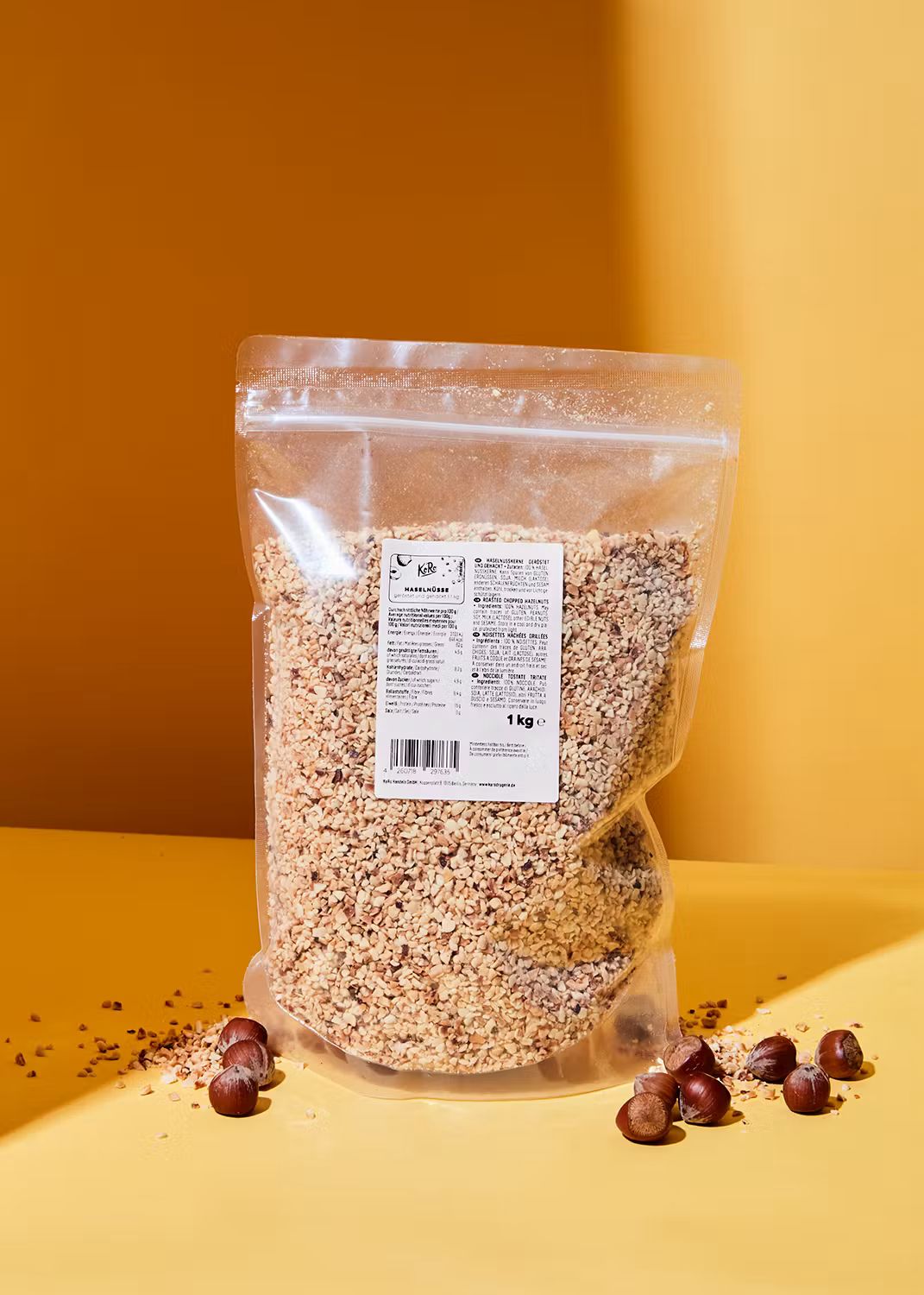 1kg of KoRo roasted and chopped hazelnuts, perfect for baking and snacking