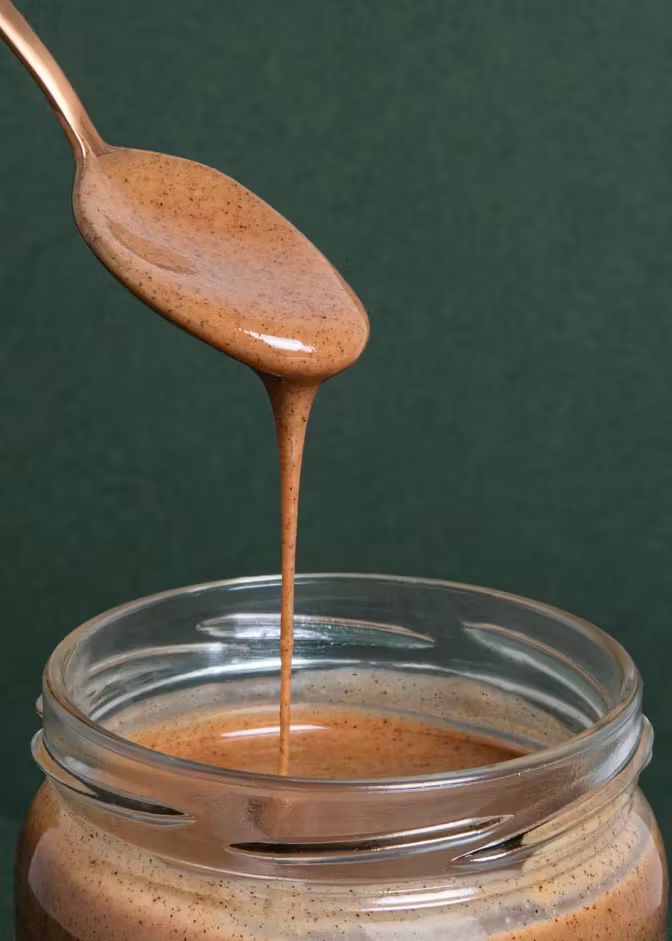 Organic KoRo Haselnussmus made from 100% hazelnuts, in a 500g jar