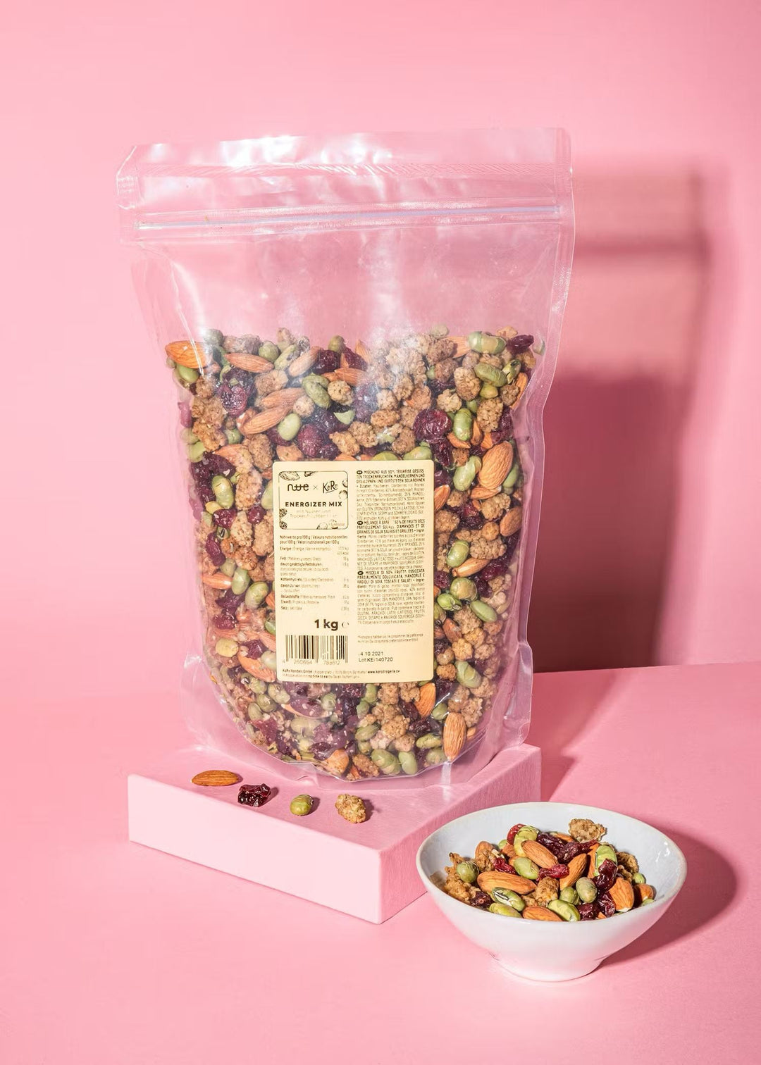 KoRo Snack Mix, a delicious 1kg blend of nuts and dried fruits