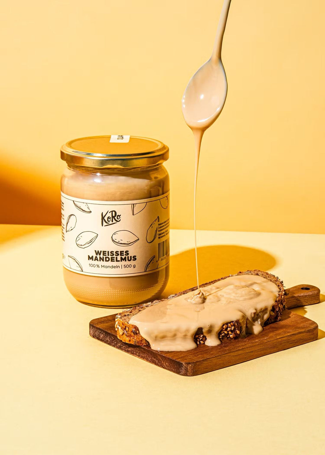 KoRo Weißes Mandelmus | 500g - Pure and smooth almond butter spread in a 500g jar