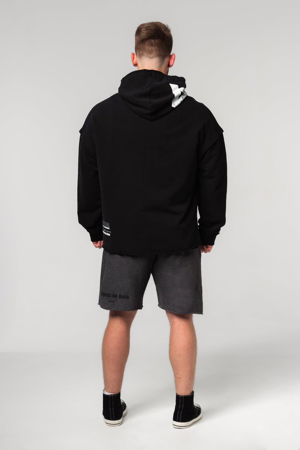 NEBBIA Oversized Herren-Hoodie in grey color, perfect for casual and sporty outfits